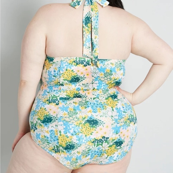 ModCloth The Ava One-Piece Swimsuit New Plus floral halter swimsuit Sz 1X - Picture 3 of 11